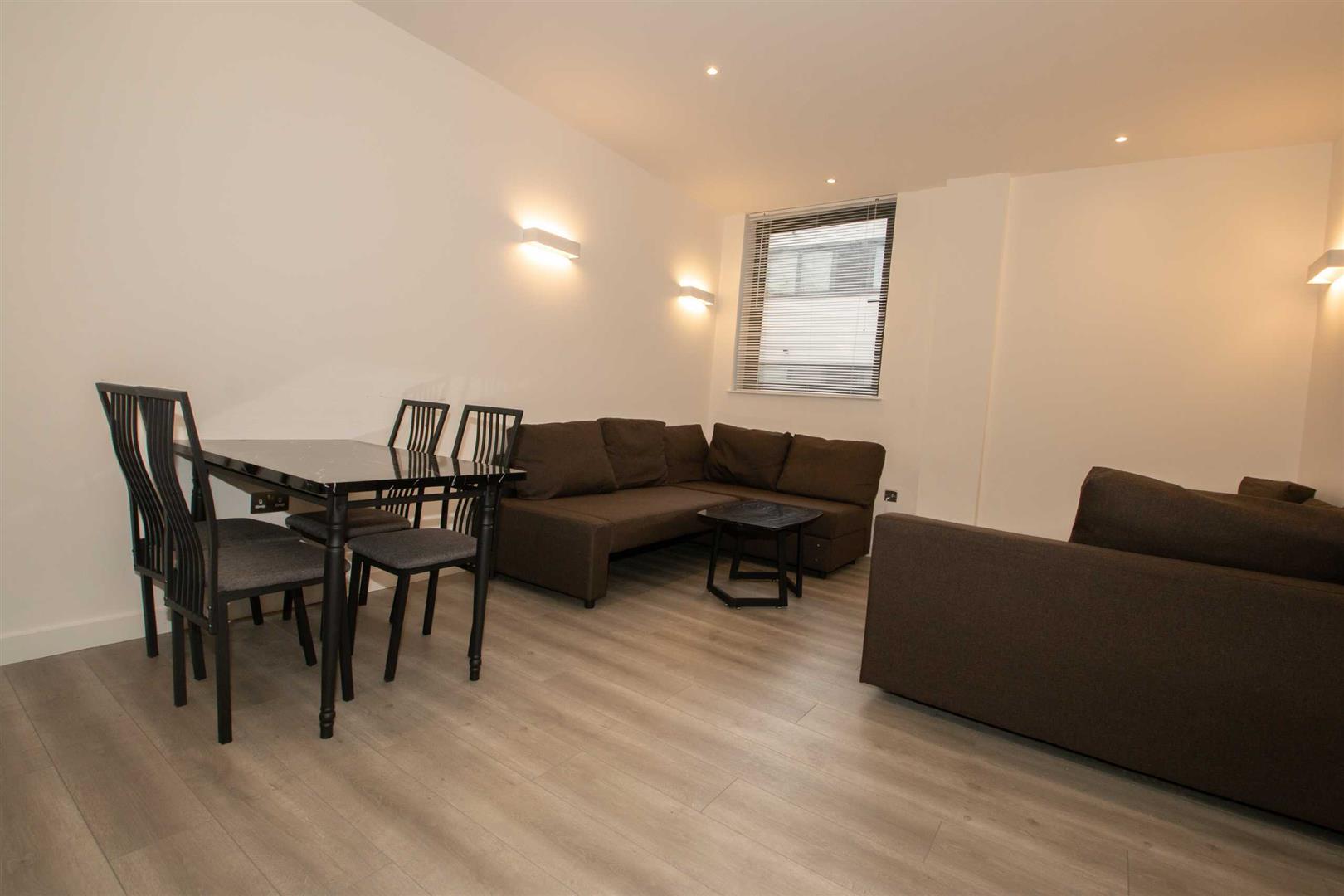 2 Foxhunter Drive, Linford Wood, Milton Keynes